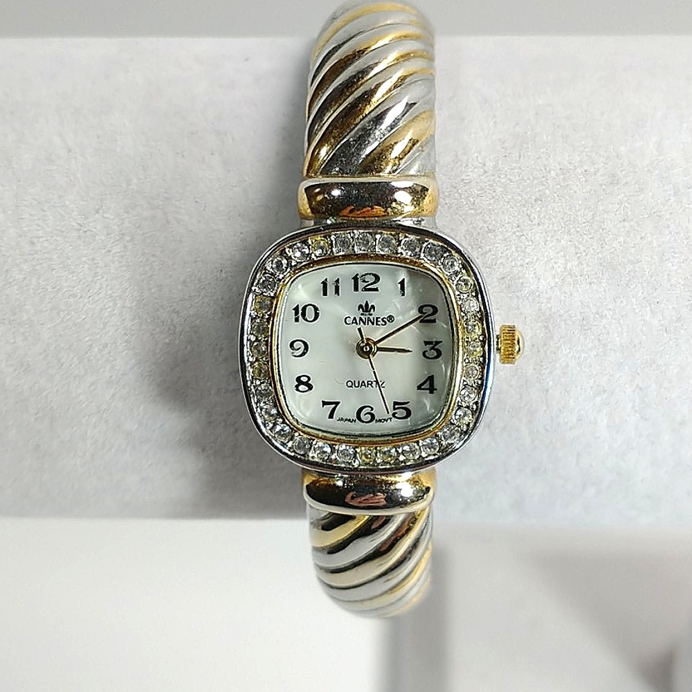 Cannes watch cuff latch type